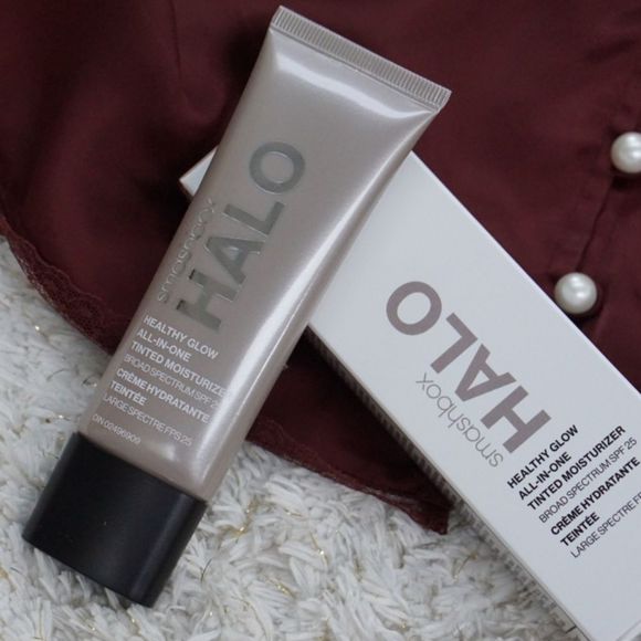 Smashbox Halo Healthy Glow All-In-One Tinted Moisturizer Broad Spectrum SPF 25 - Picture 11 of 14